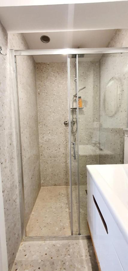 Apartamenty W Kamienicy - Centrum, Bezplatny Parking Ełk Exteriör bild